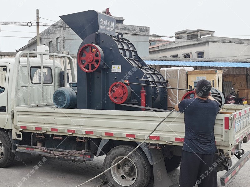 石灰石粉碎機(jī),小型生石灰粉碎機(jī),石灰石破碎機(jī)價(jià)格,圖片/視頻